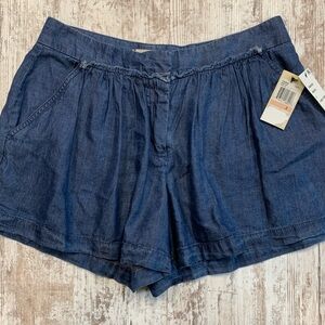 Max Studio NWT London Indigo Blue Odette Chambray Shorts Size 2